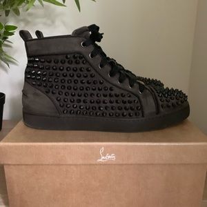 Louboutin 42EU